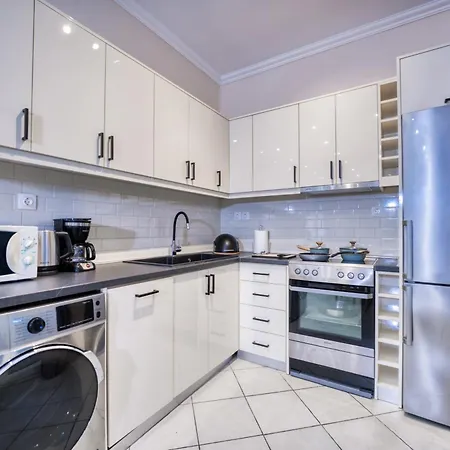 Angela Villa Ágios Matthaíos