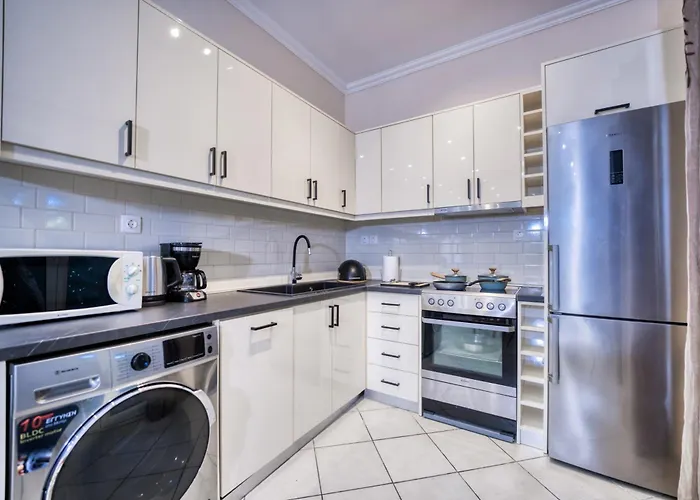 Angela Villa Ágios Matthaíos